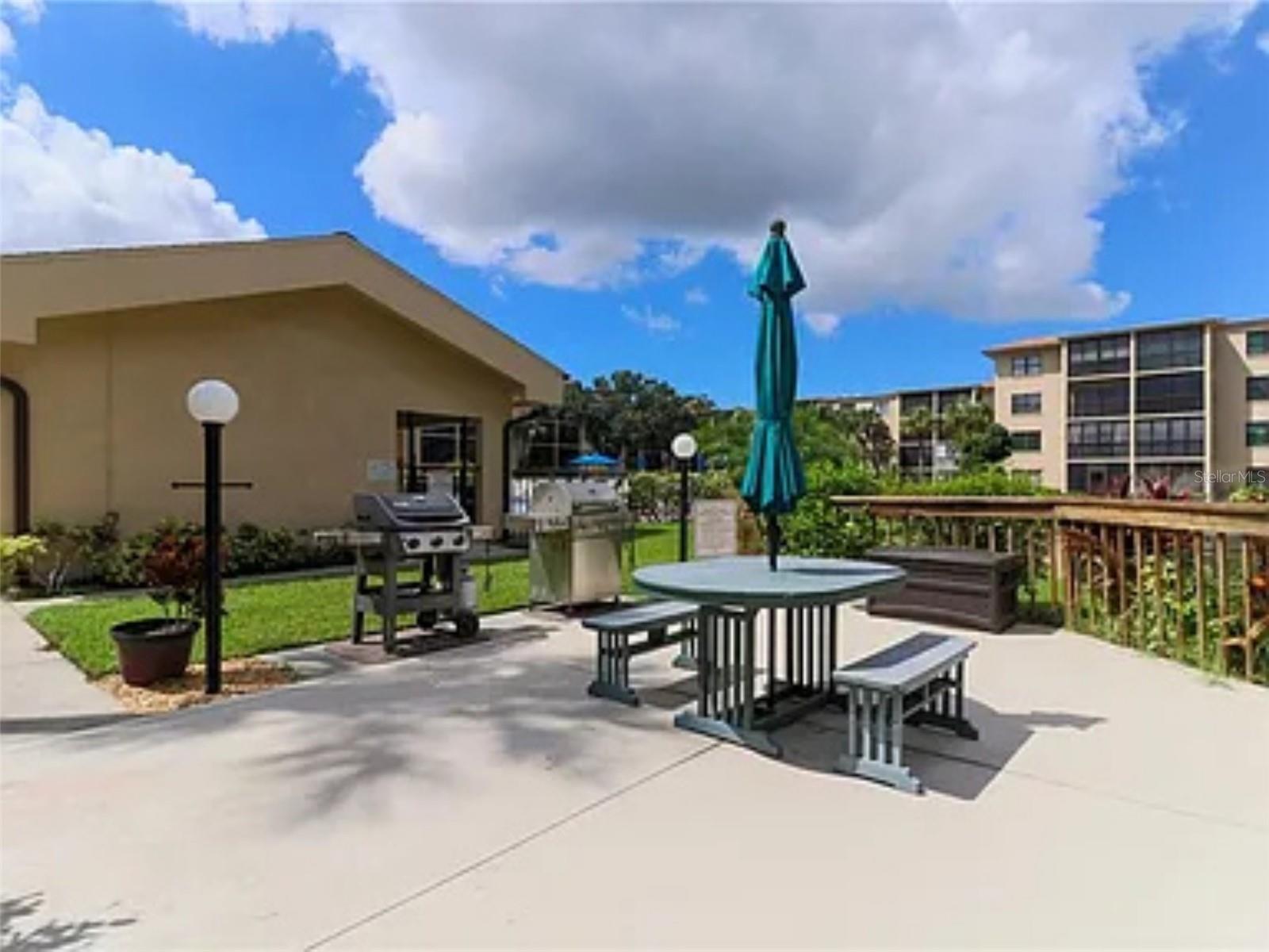 390 301 BLVD W #4D, BRADENTON, FL — photo 26