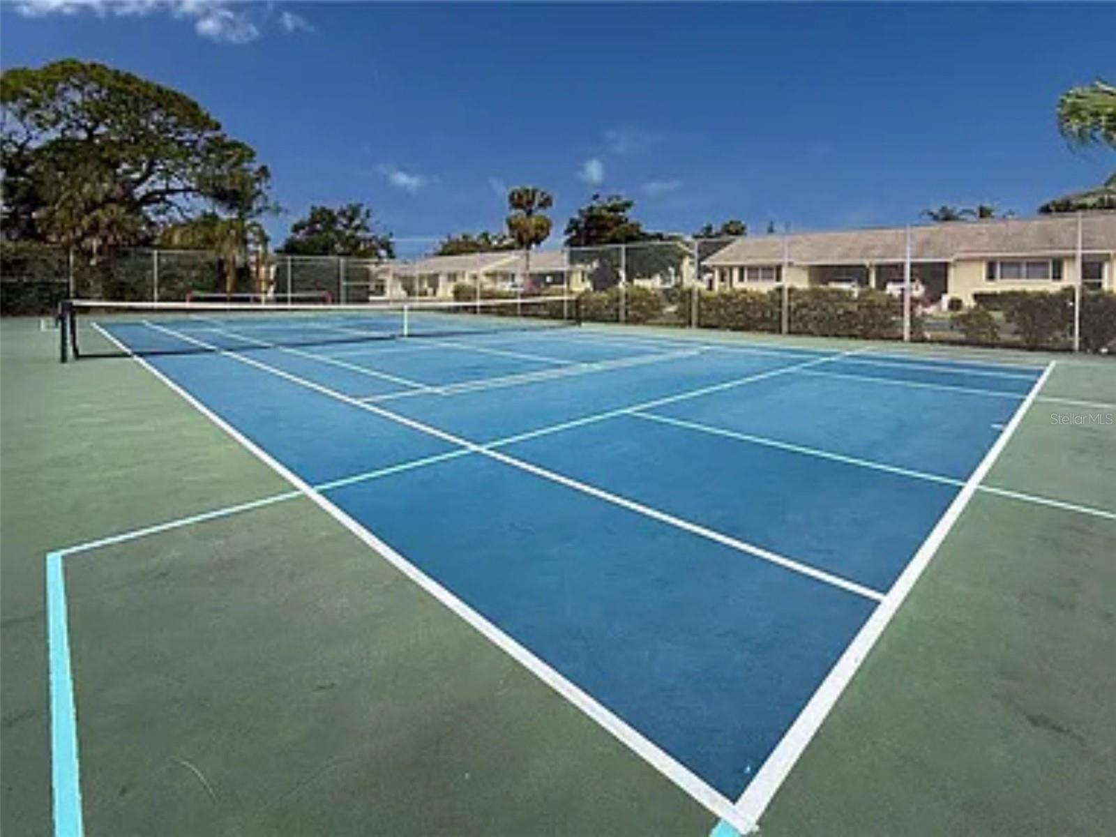 390 301 BLVD W #4D, BRADENTON, FL — photo 34