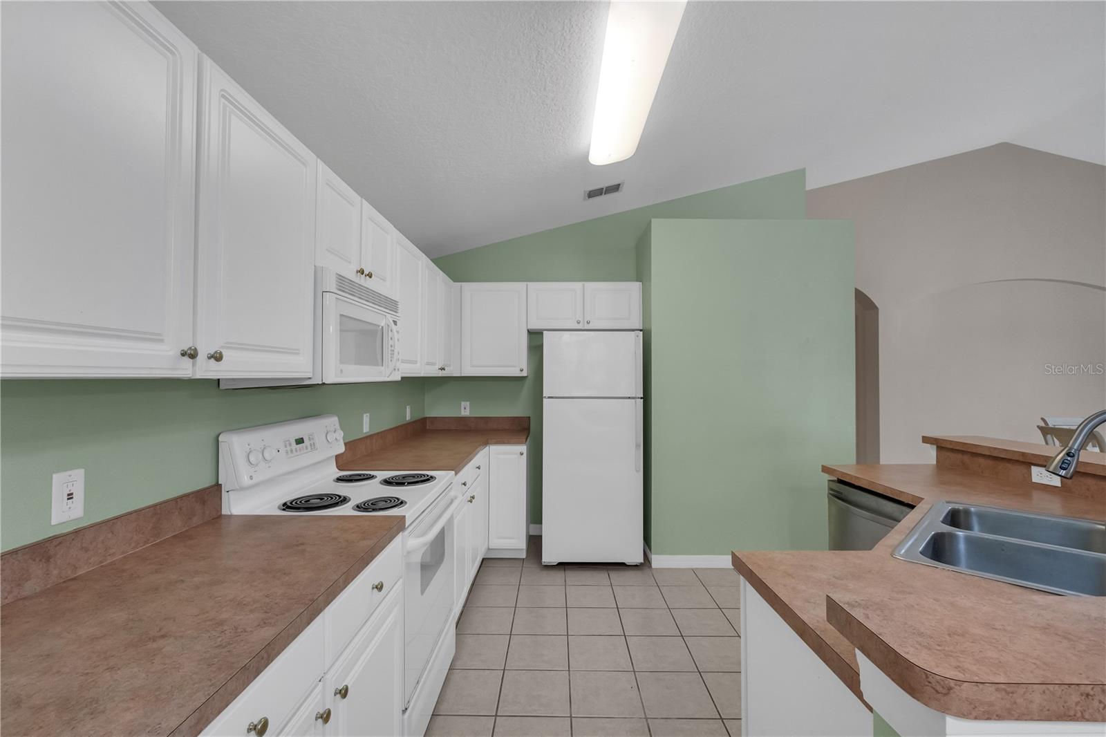4700 CUMBRIAN LAKES DR, KISSIMMEE, FL — photo 9