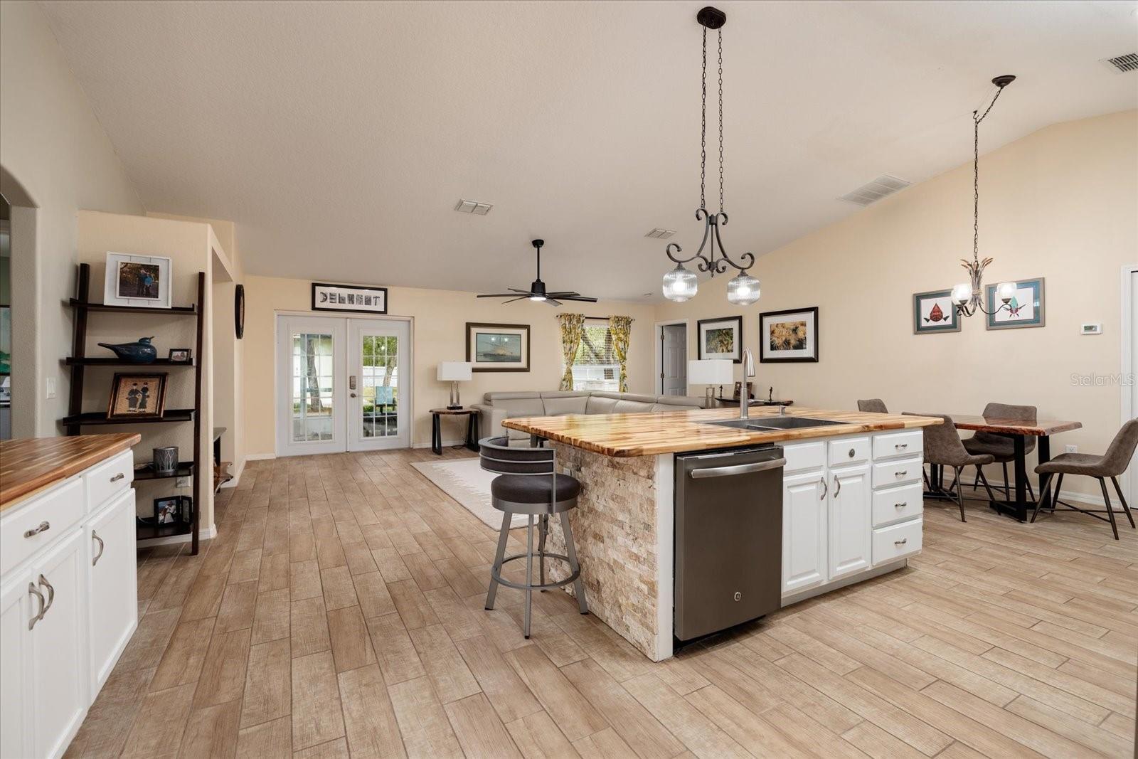 8343 NITTANY RD, WEEKI WACHEE, FL — photo 17