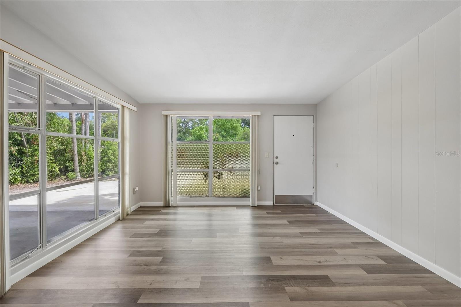 2117 BARCELONA DR, CLEARWATER, FL — photo 4