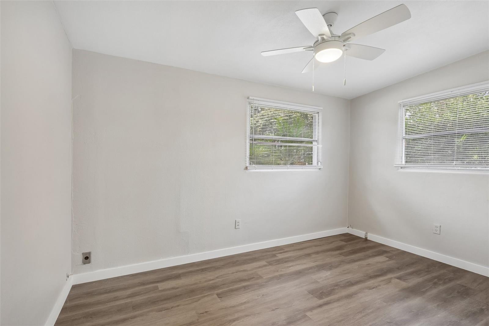 2117 BARCELONA DR, CLEARWATER, FL — photo 19