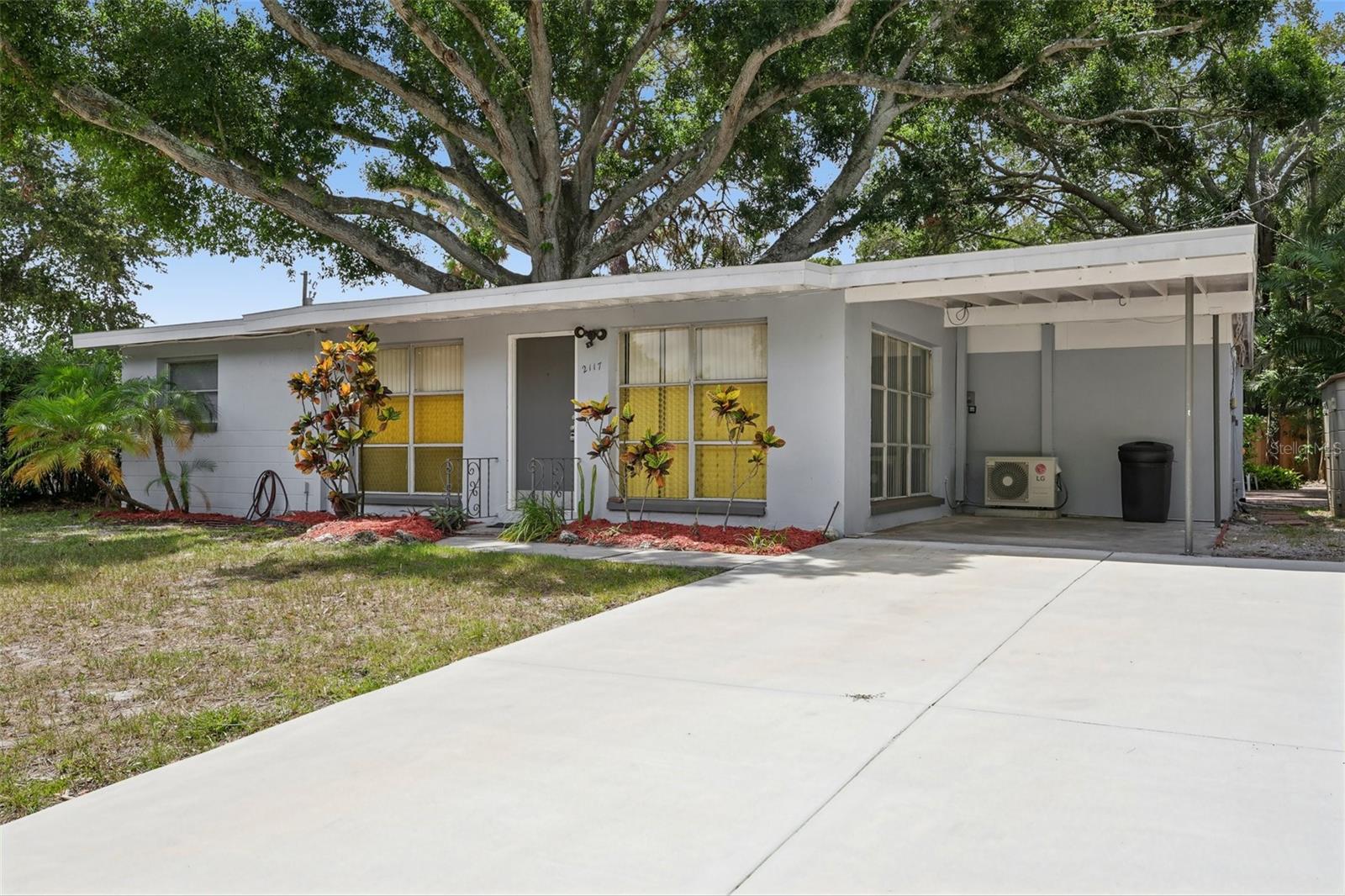 2117 BARCELONA DR, CLEARWATER, FL — photo 36