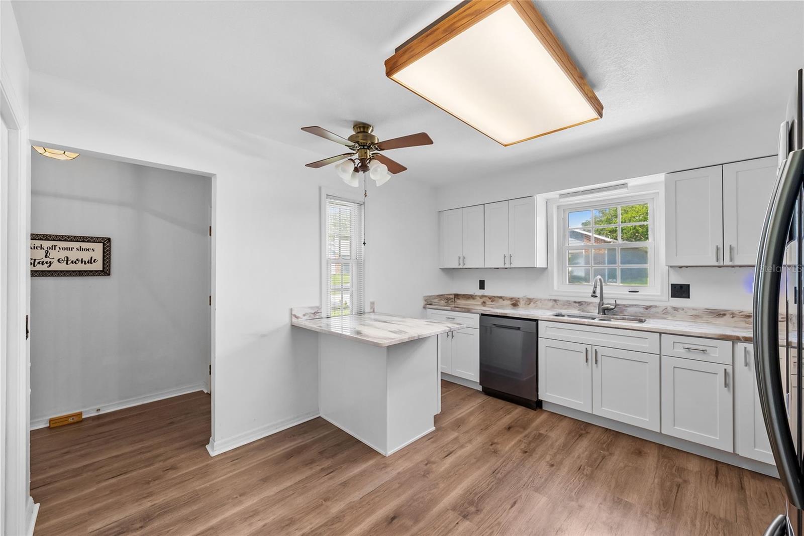 37420 TEABERRY LOOP, ZEPHYRHILLS, FL — photo 15