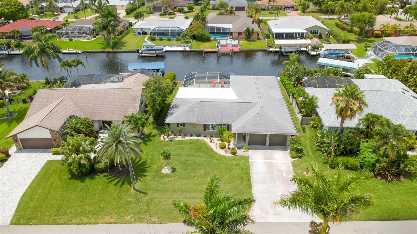 1820 SE 36TH TER, CAPE CORAL, FL — photo 3