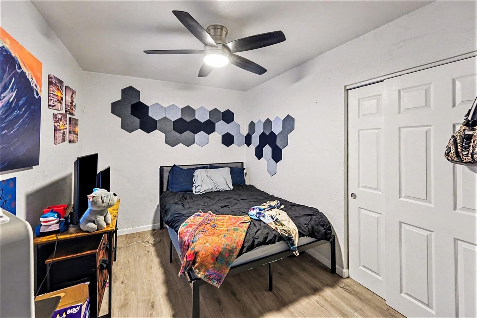519 FLORIDA AVE, CLEARWATER, FL — photo 13