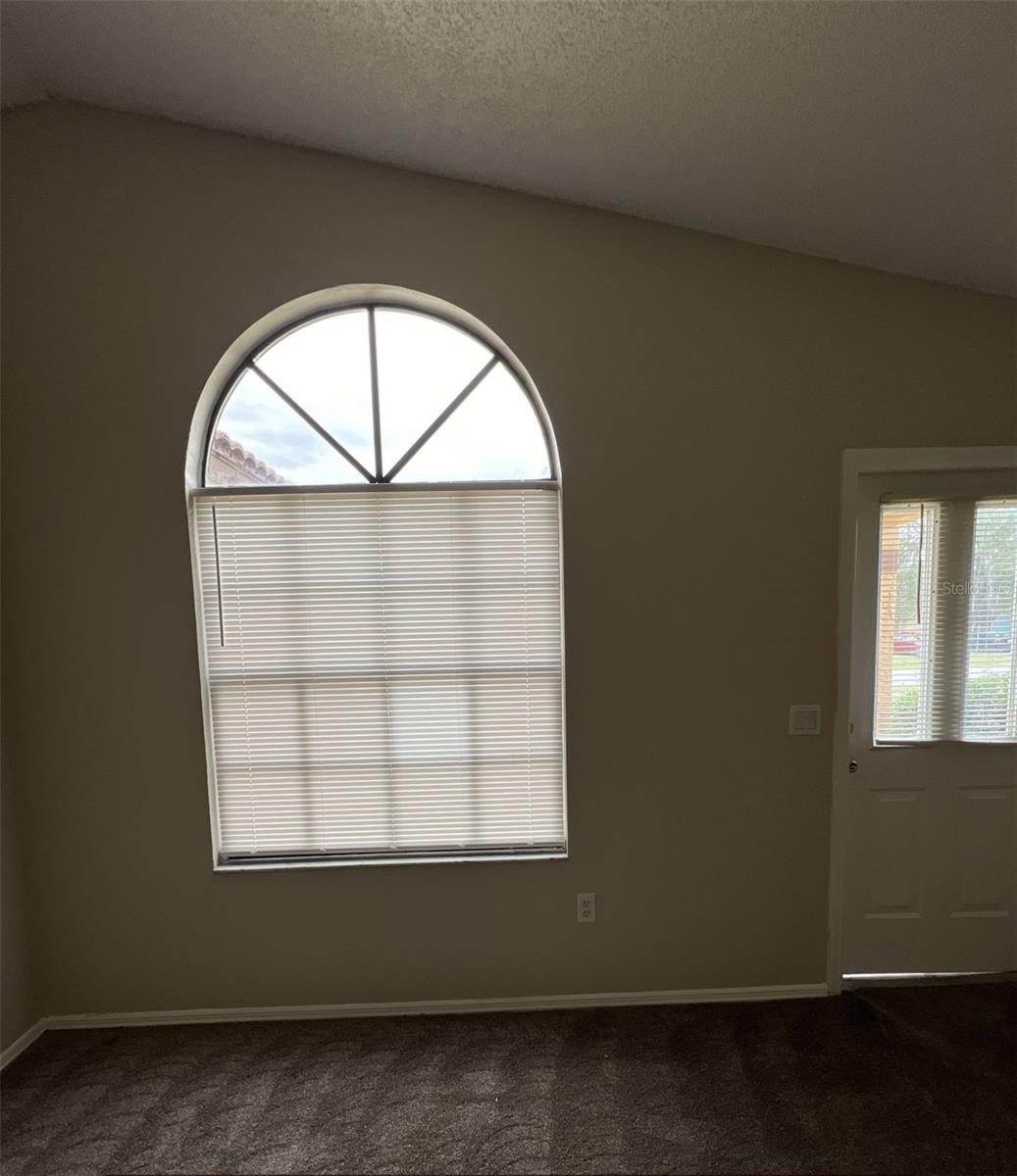 319 OAK TRACK DR, OCALA, FL — photo 3