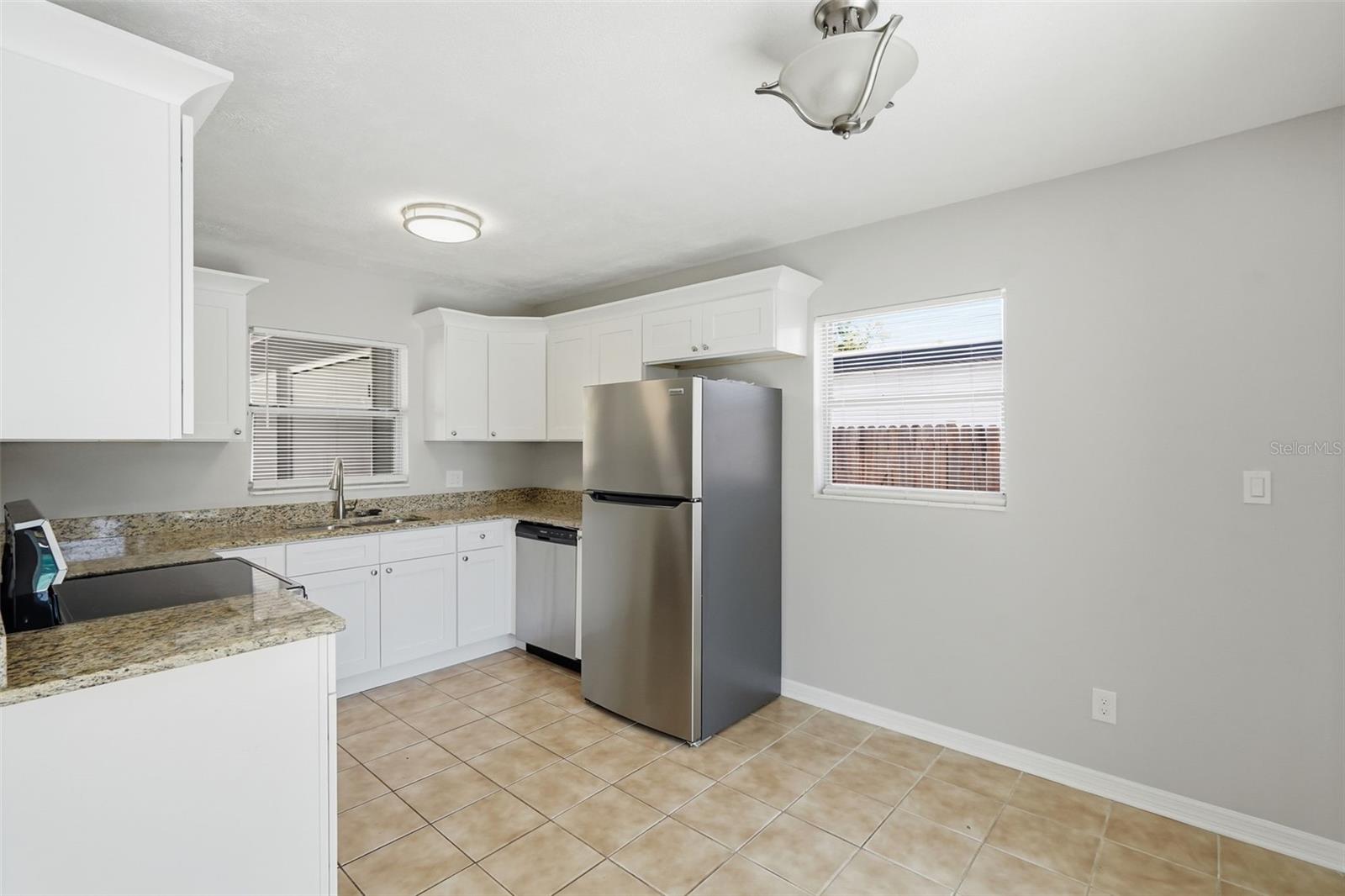3934 HELENA ST NE, ST PETERSBURG, FL — photo 16