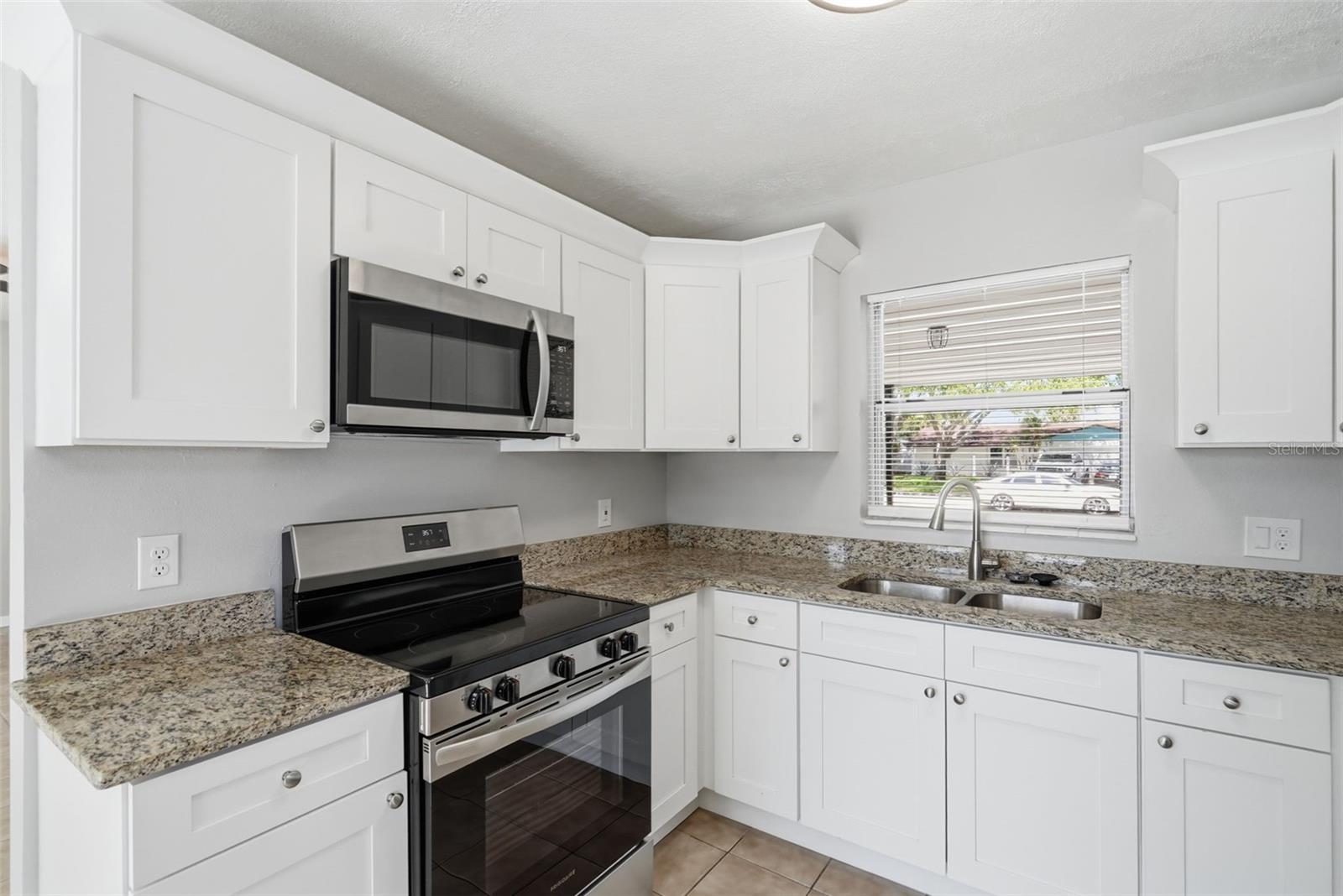 3934 HELENA ST NE, ST PETERSBURG, FL — photo 18