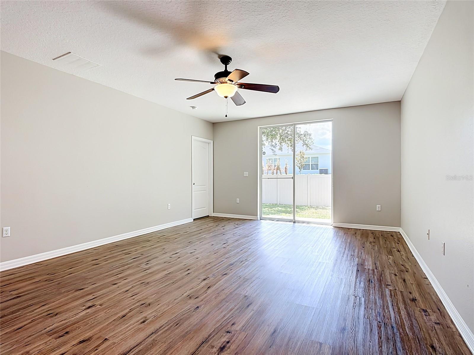 1562 TAMARIND RD, DAVENPORT, FL — photo 3