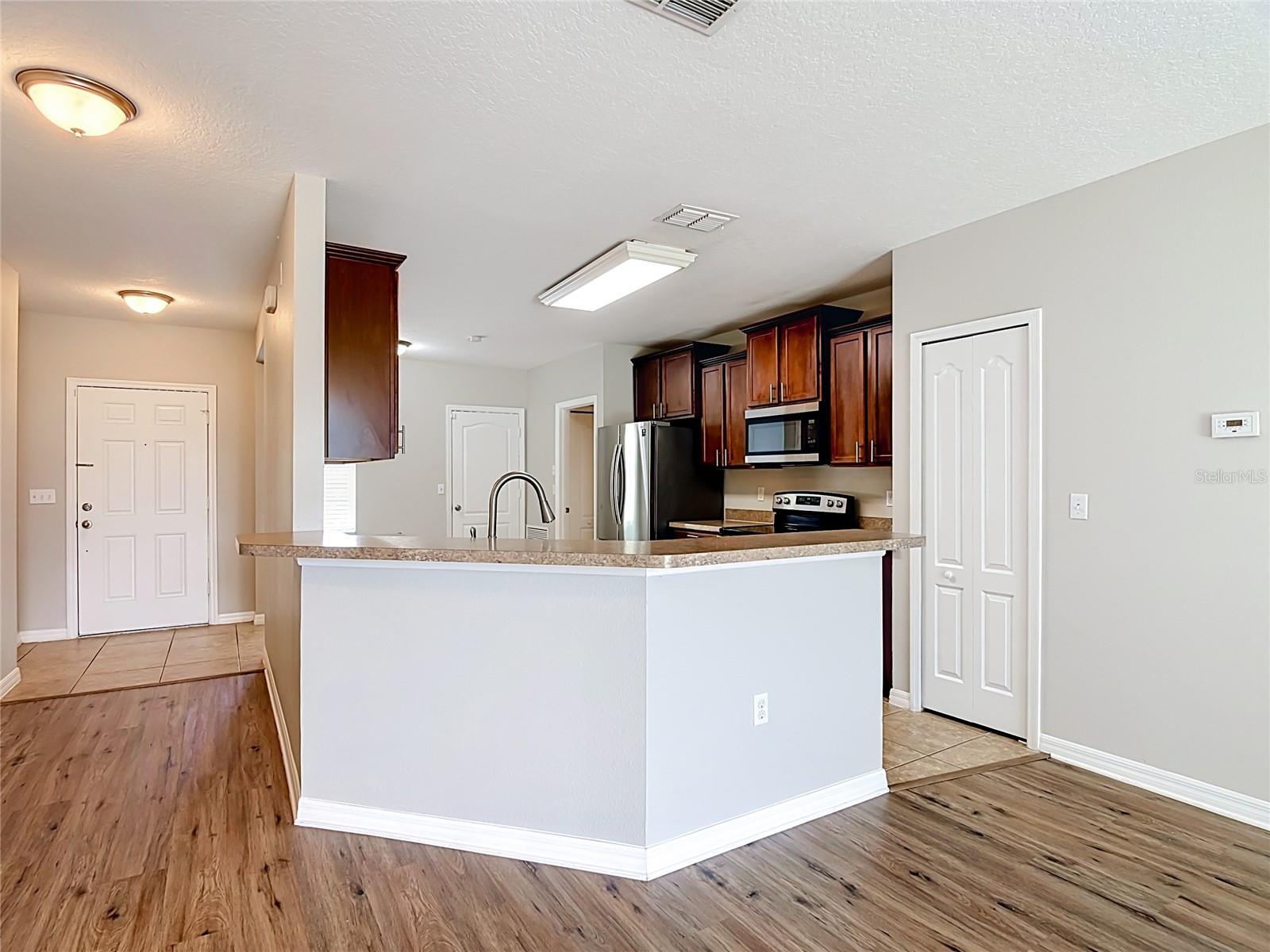1562 TAMARIND RD, DAVENPORT, FL — photo 5
