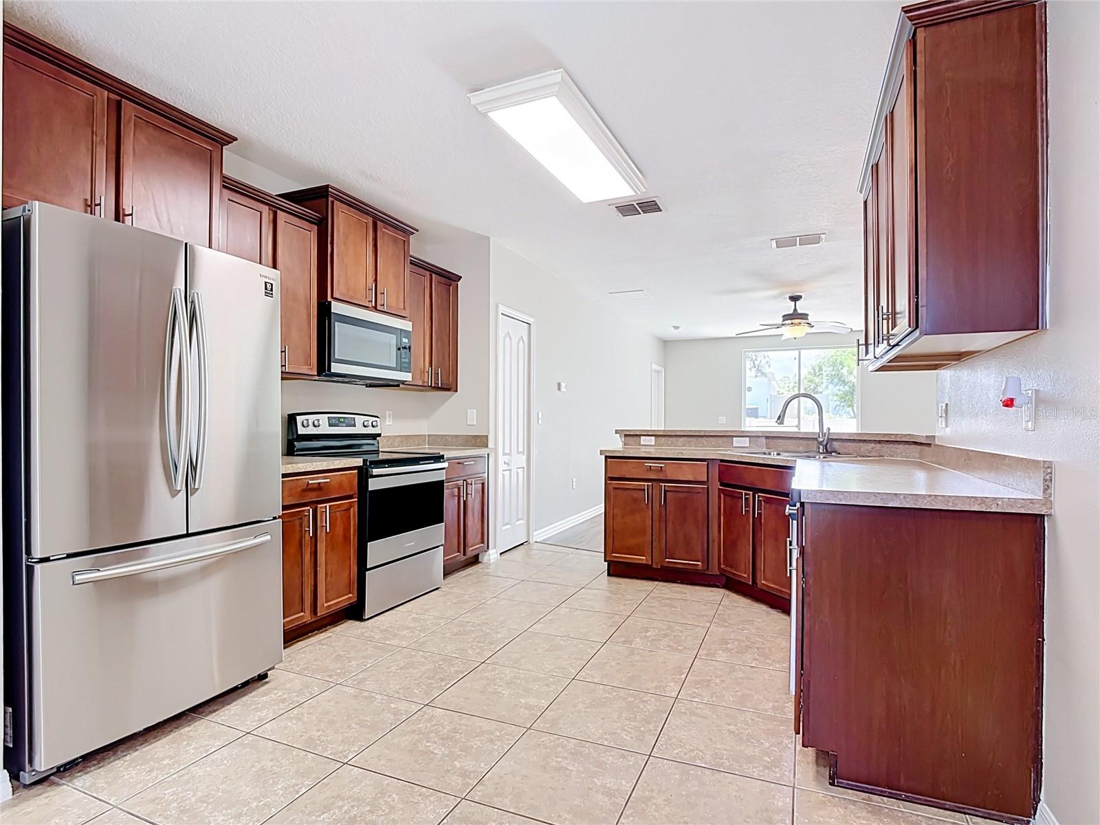 1562 TAMARIND RD, DAVENPORT, FL — photo 8