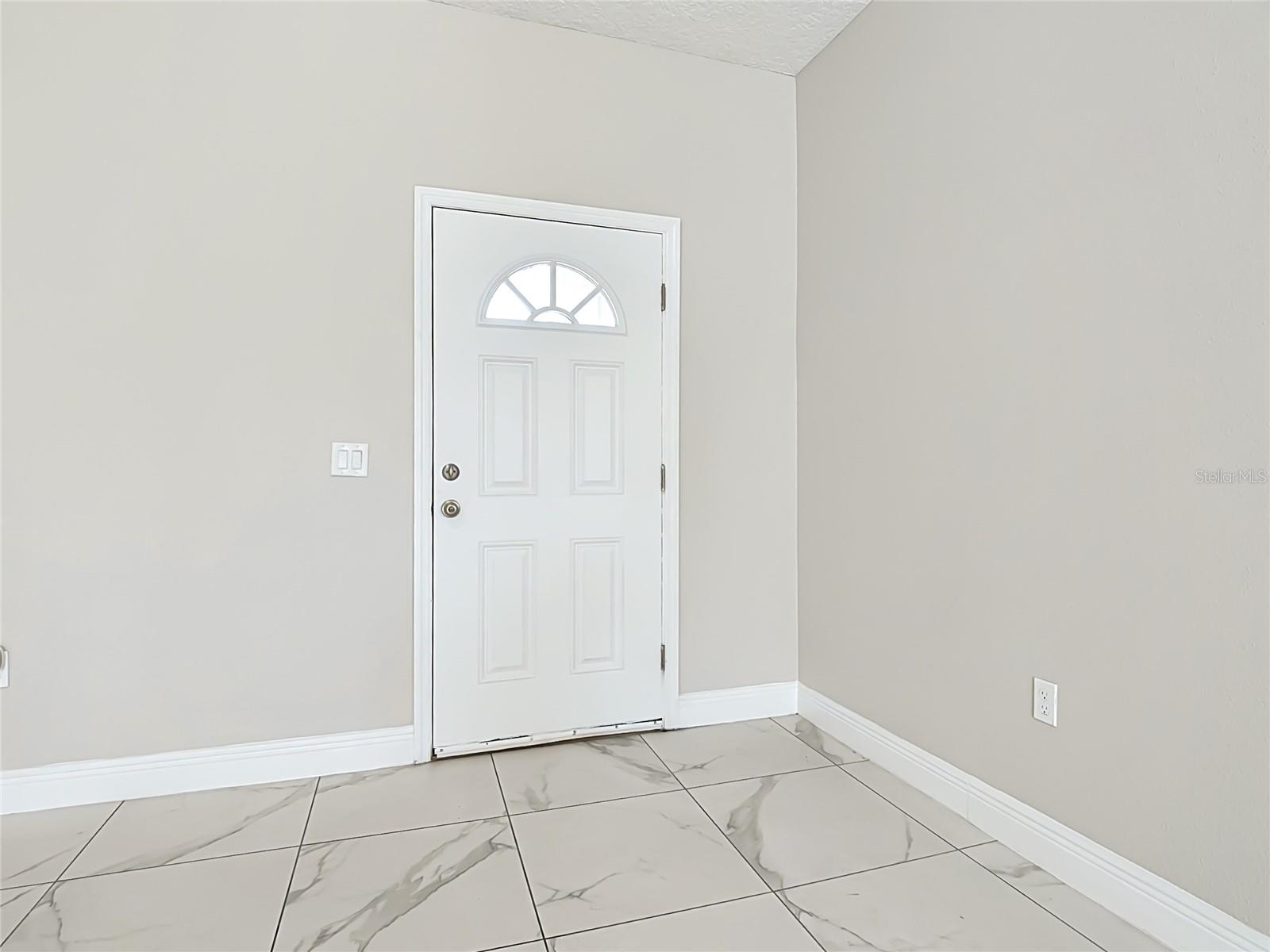 106 OAK CIR, POINCIANA, FL — photo 6