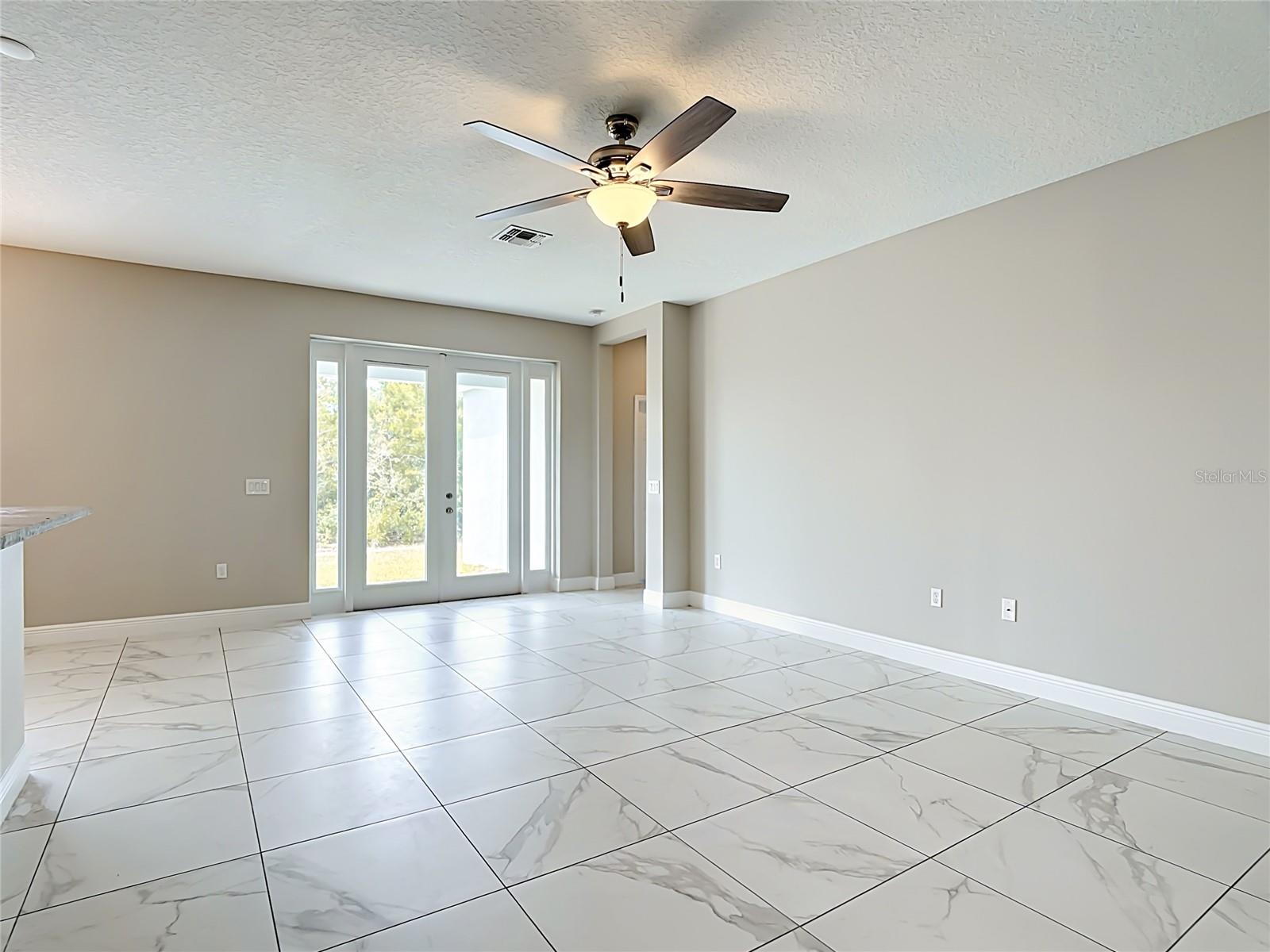 106 OAK CIR, POINCIANA, FL — photo 7