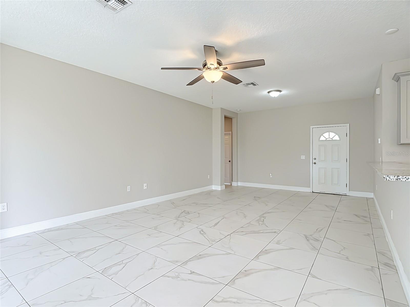 106 OAK CIR, POINCIANA, FL — photo 11
