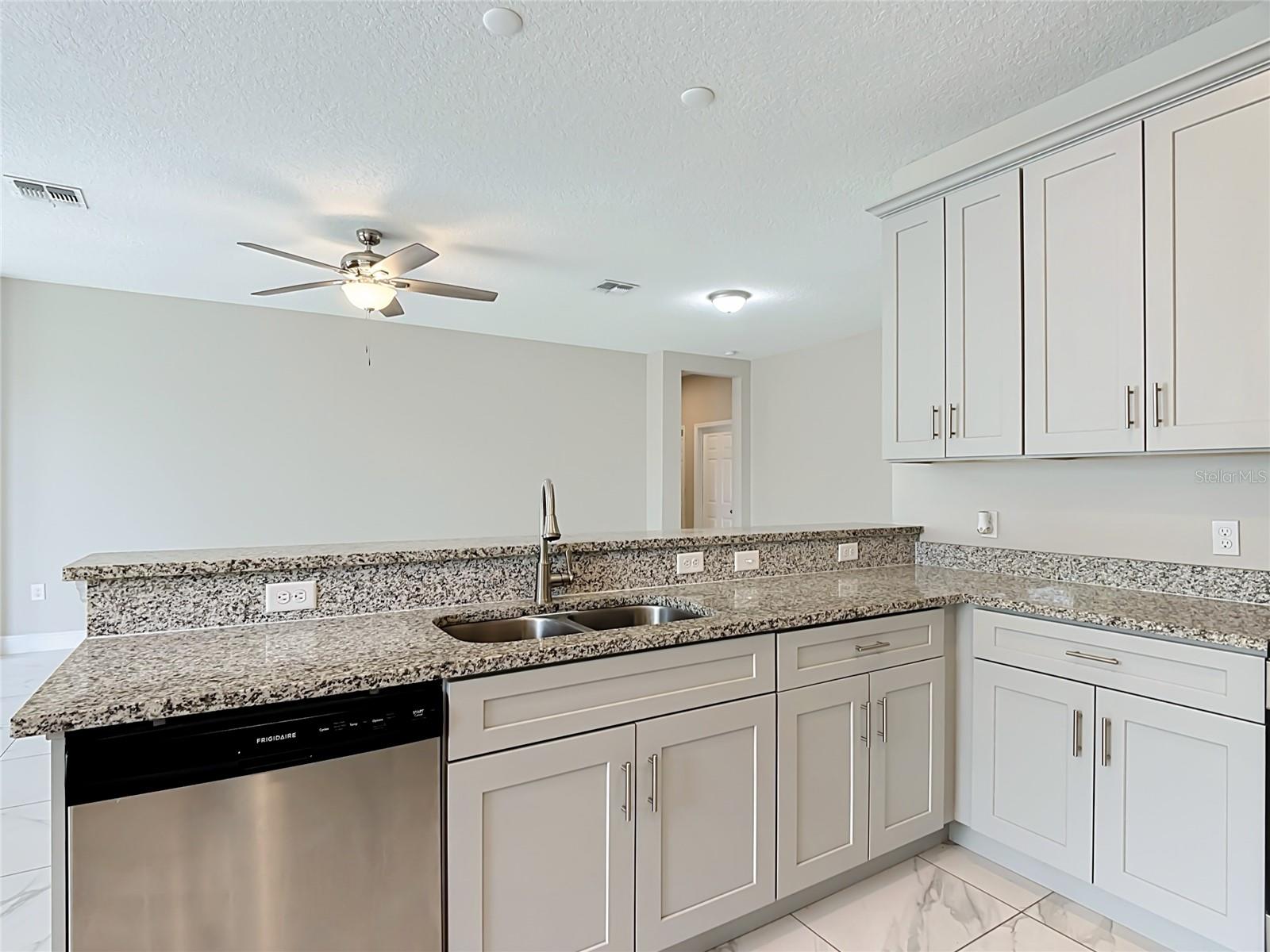 106 OAK CIR, POINCIANA, FL — photo 16