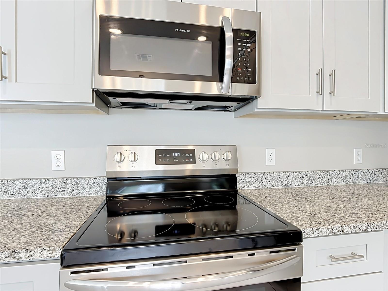106 OAK CIR, POINCIANA, FL — photo 19