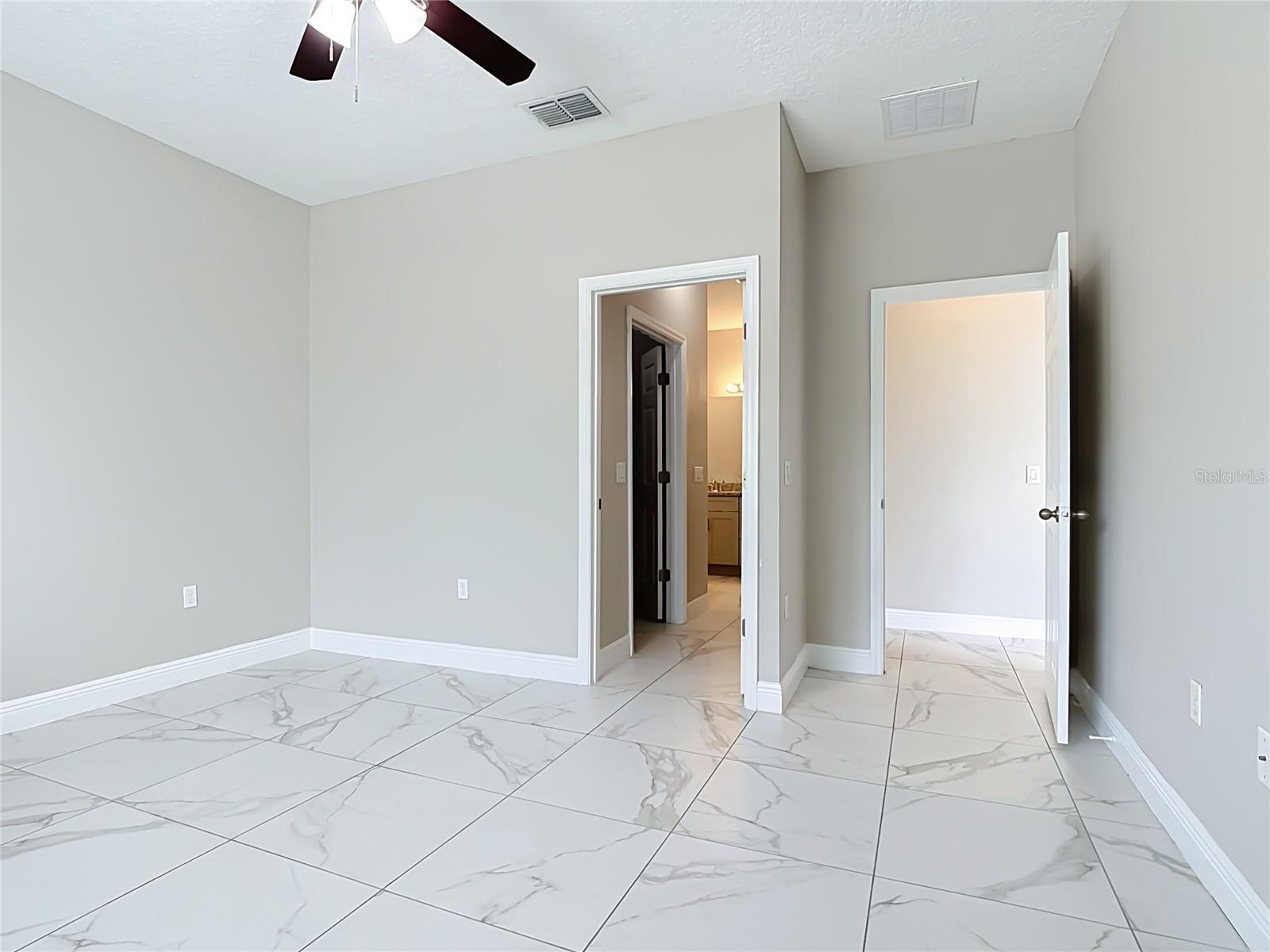 106 OAK CIR, POINCIANA, FL — photo 32