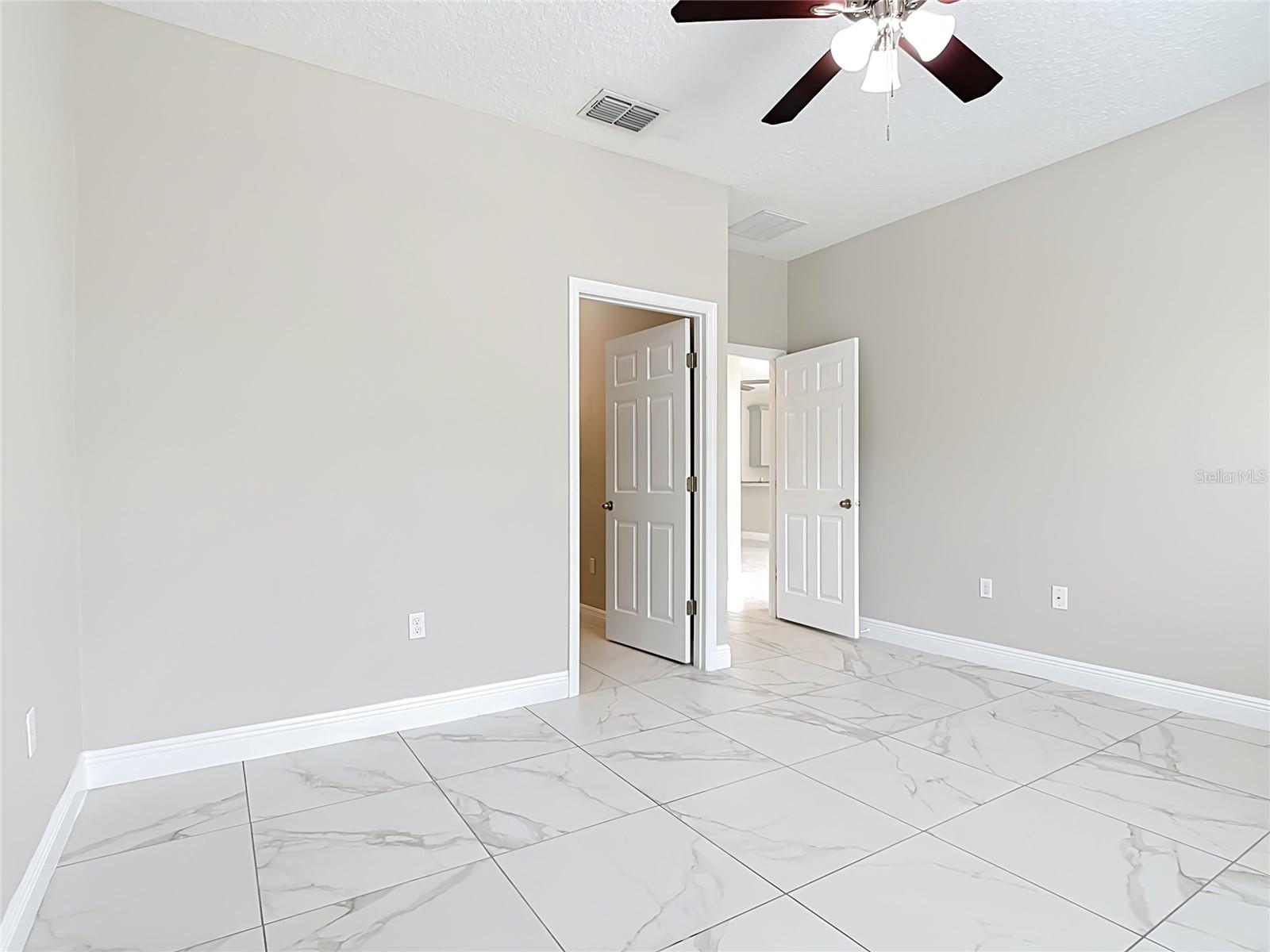 106 OAK CIR, POINCIANA, FL — photo 33
