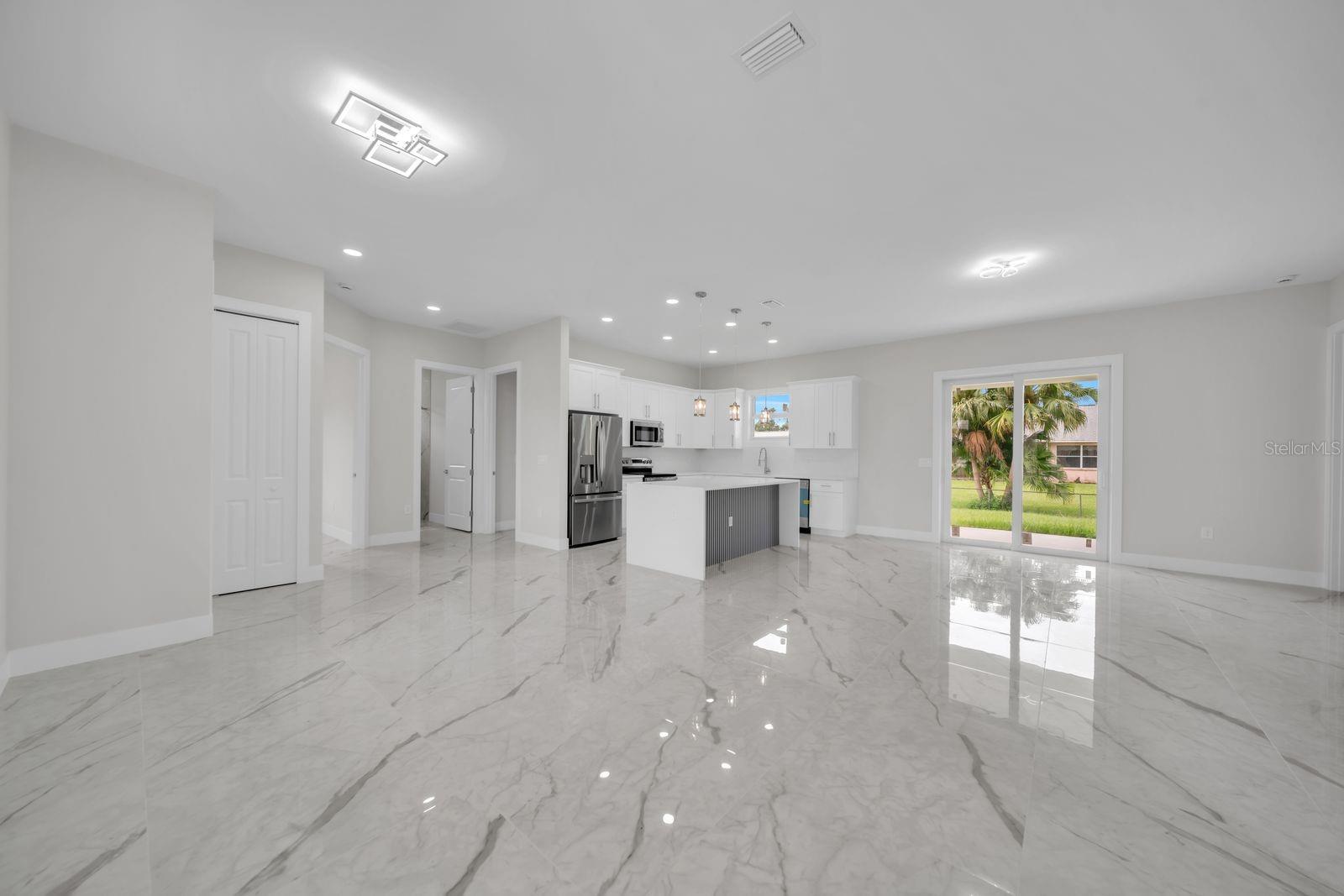 2715 10TH ST W, LEHIGH ACRES, FL — photo 5