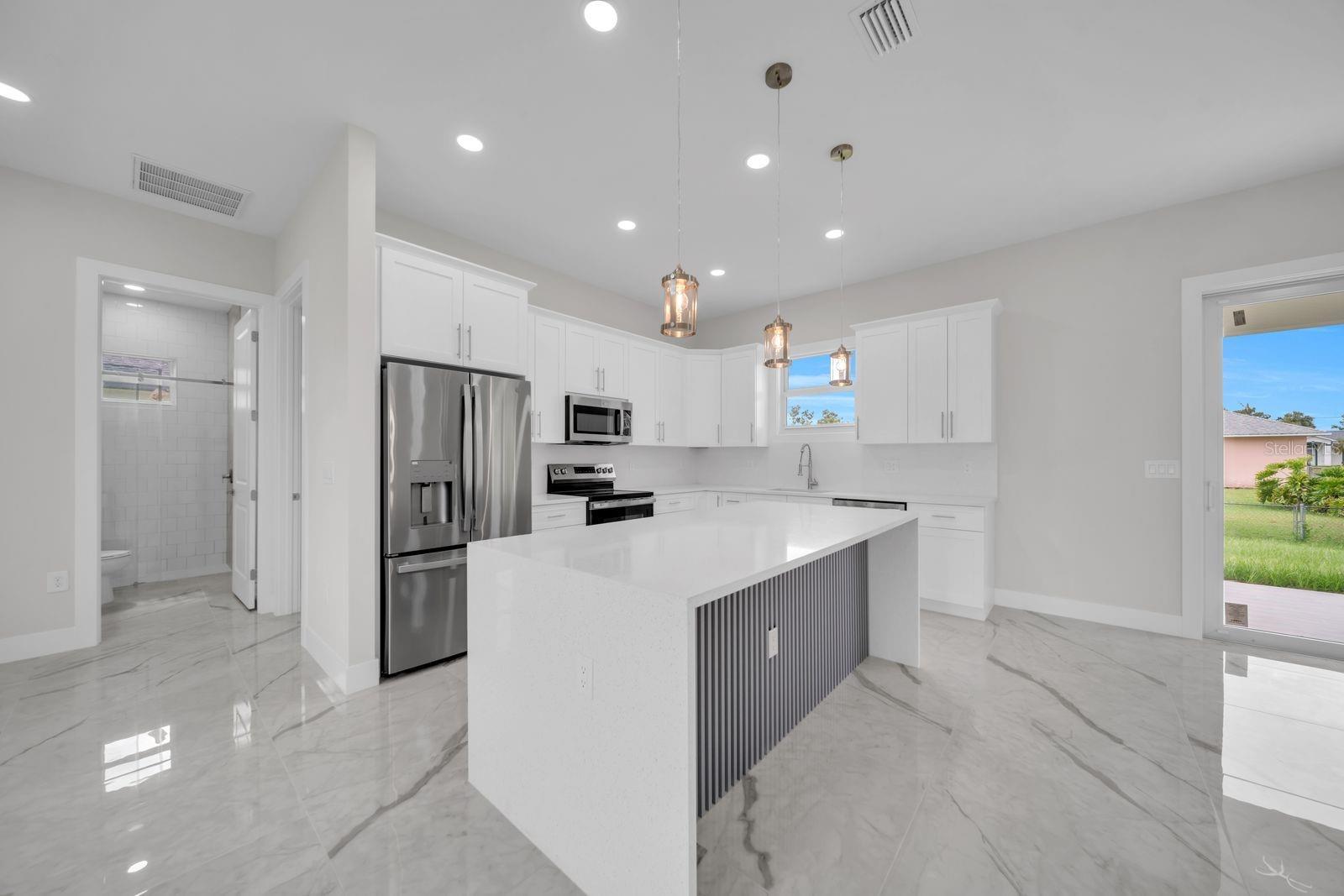 2715 10TH ST W, LEHIGH ACRES, FL — photo 6