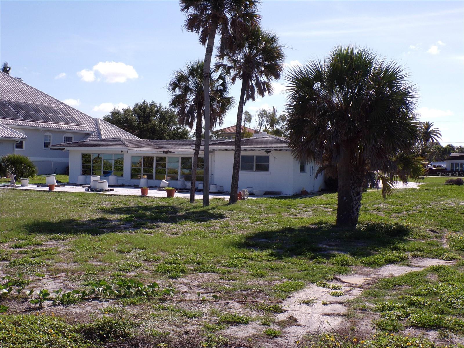 1124 SUNSET DR, VENICE, FL — photo 3