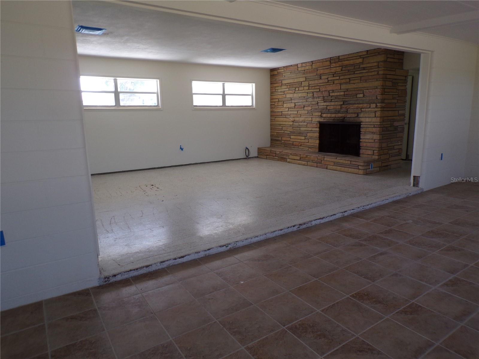 1124 SUNSET DR, VENICE, FL — photo 7