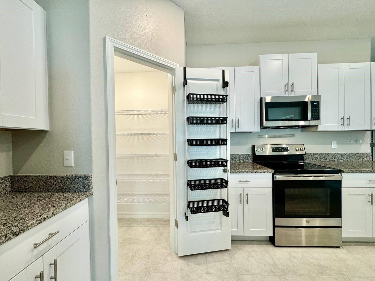 7025 KING CREEK DR, SUN CITY CENTER, FL — photo 10