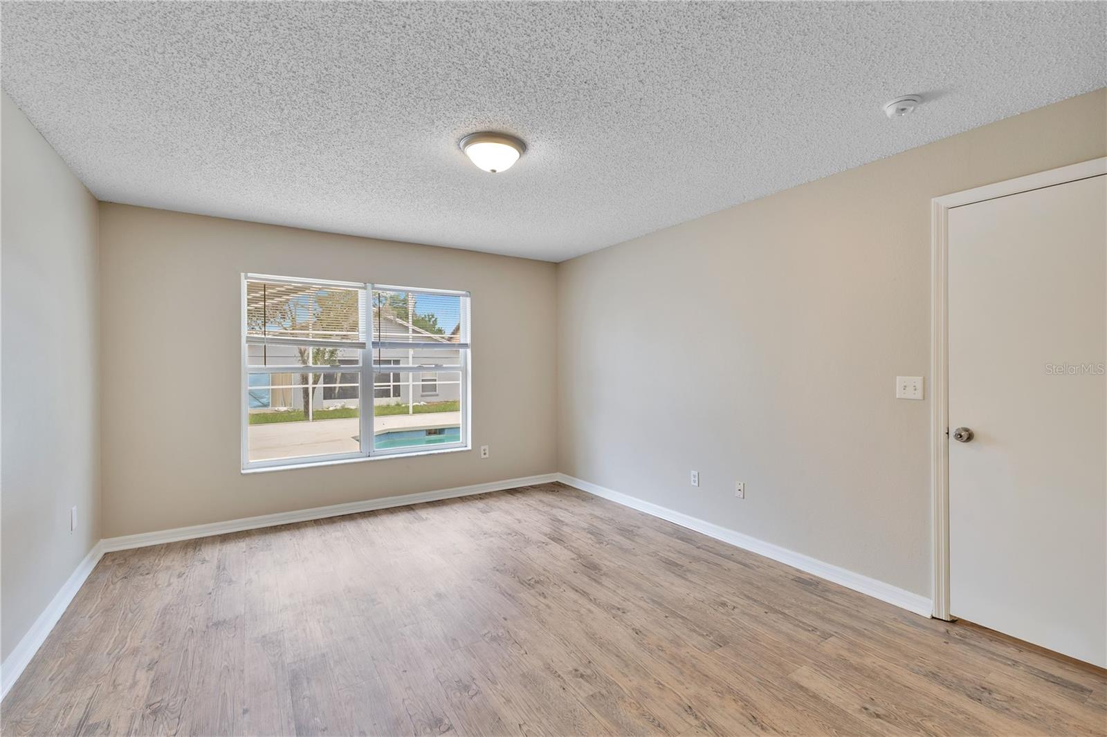 8821 PARLIAMENT CT, KISSIMMEE, FL — photo 12