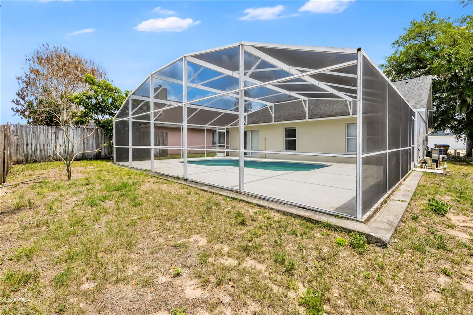 8821 PARLIAMENT CT, KISSIMMEE, FL — photo 24