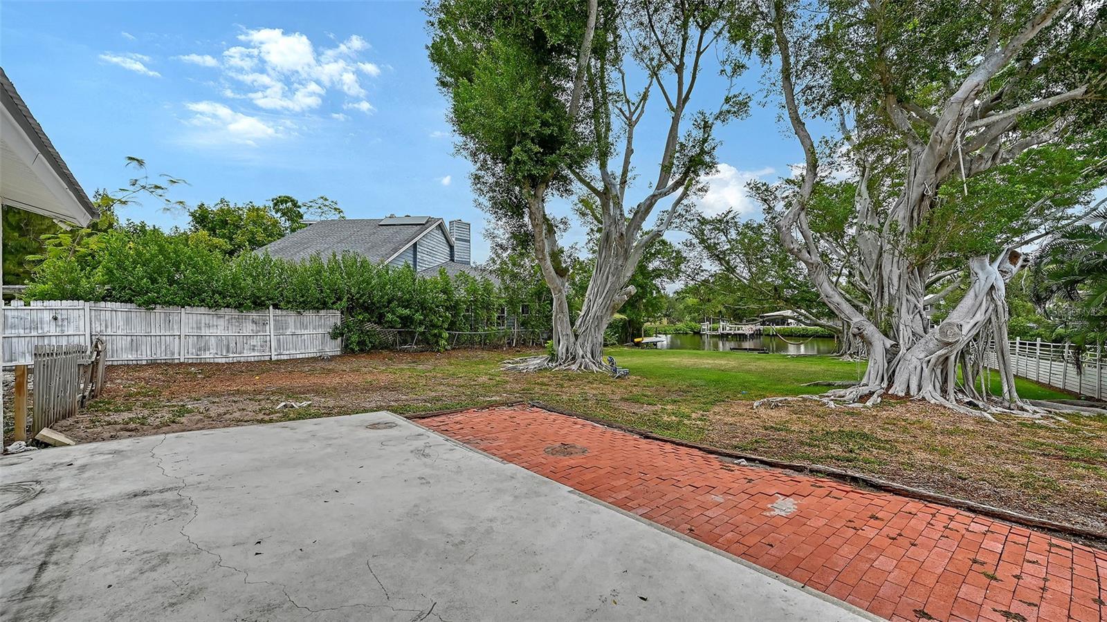 2103 LUSITANIA DR, SARASOTA, FL — photo 31