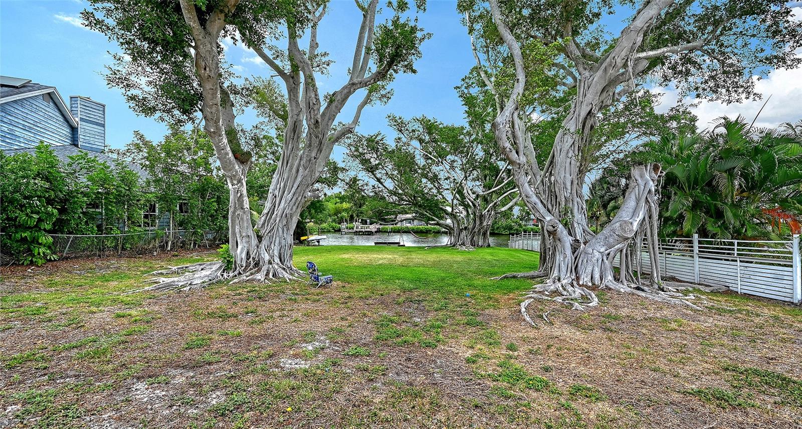 2103 LUSITANIA DR, SARASOTA, FL — photo 32