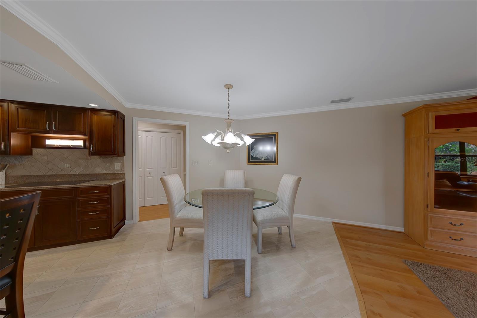 2943 WHISPER LN N, CLEARWATER, FL — photo 21