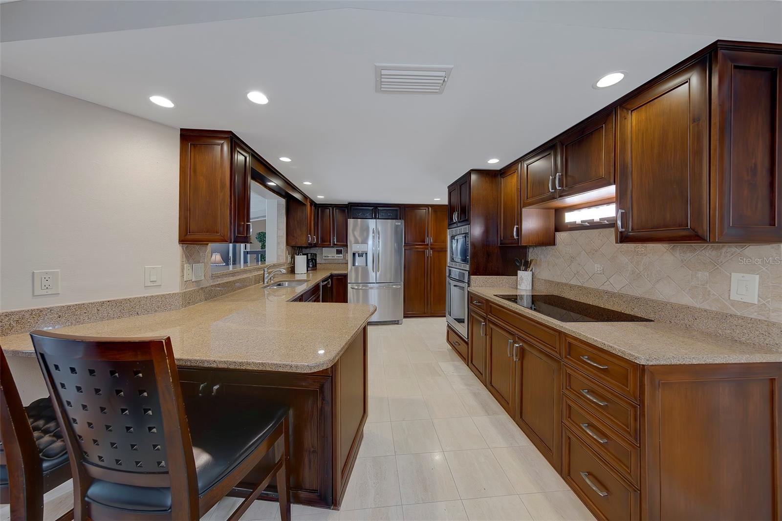 2943 WHISPER LN N, CLEARWATER, FL — photo 23