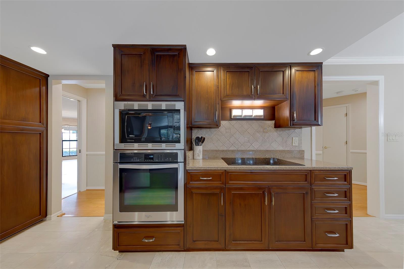 2943 WHISPER LN N, CLEARWATER, FL — photo 24