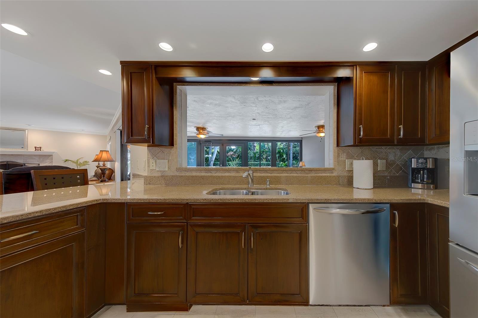 2943 WHISPER LN N, CLEARWATER, FL — photo 26