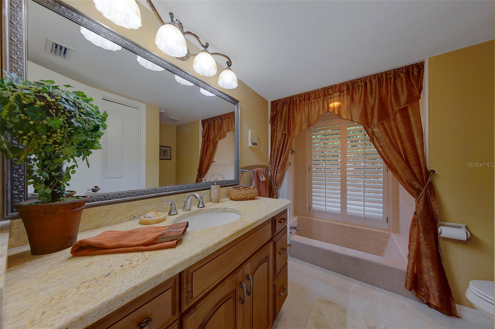 2943 WHISPER LN N, CLEARWATER, FL — photo 46