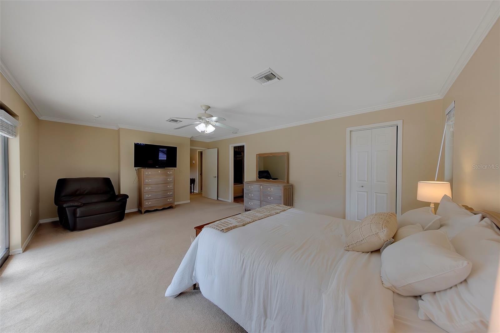 2943 WHISPER LN N, CLEARWATER, FL — photo 56
