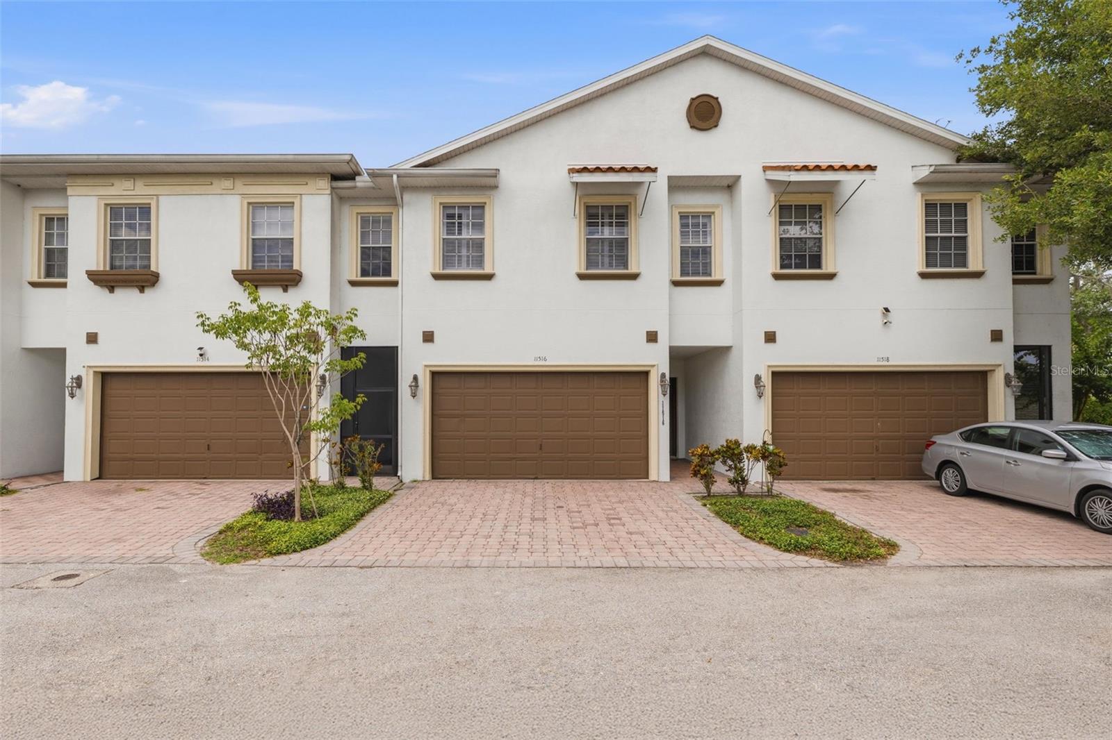 11516 BELLAMAR ST, TAMPA, FL