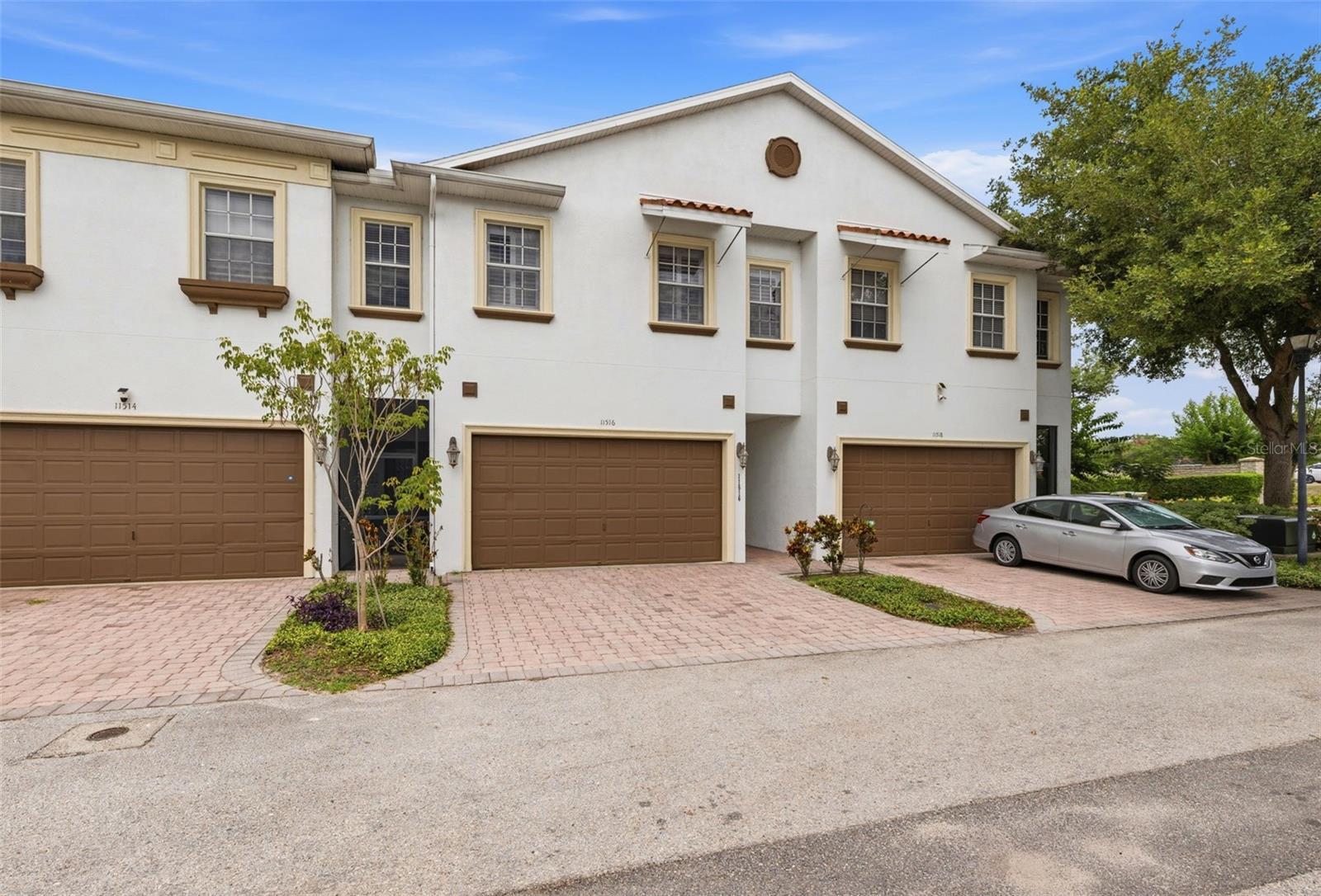 11516 BELLAMAR ST, TAMPA, FL — photo 2