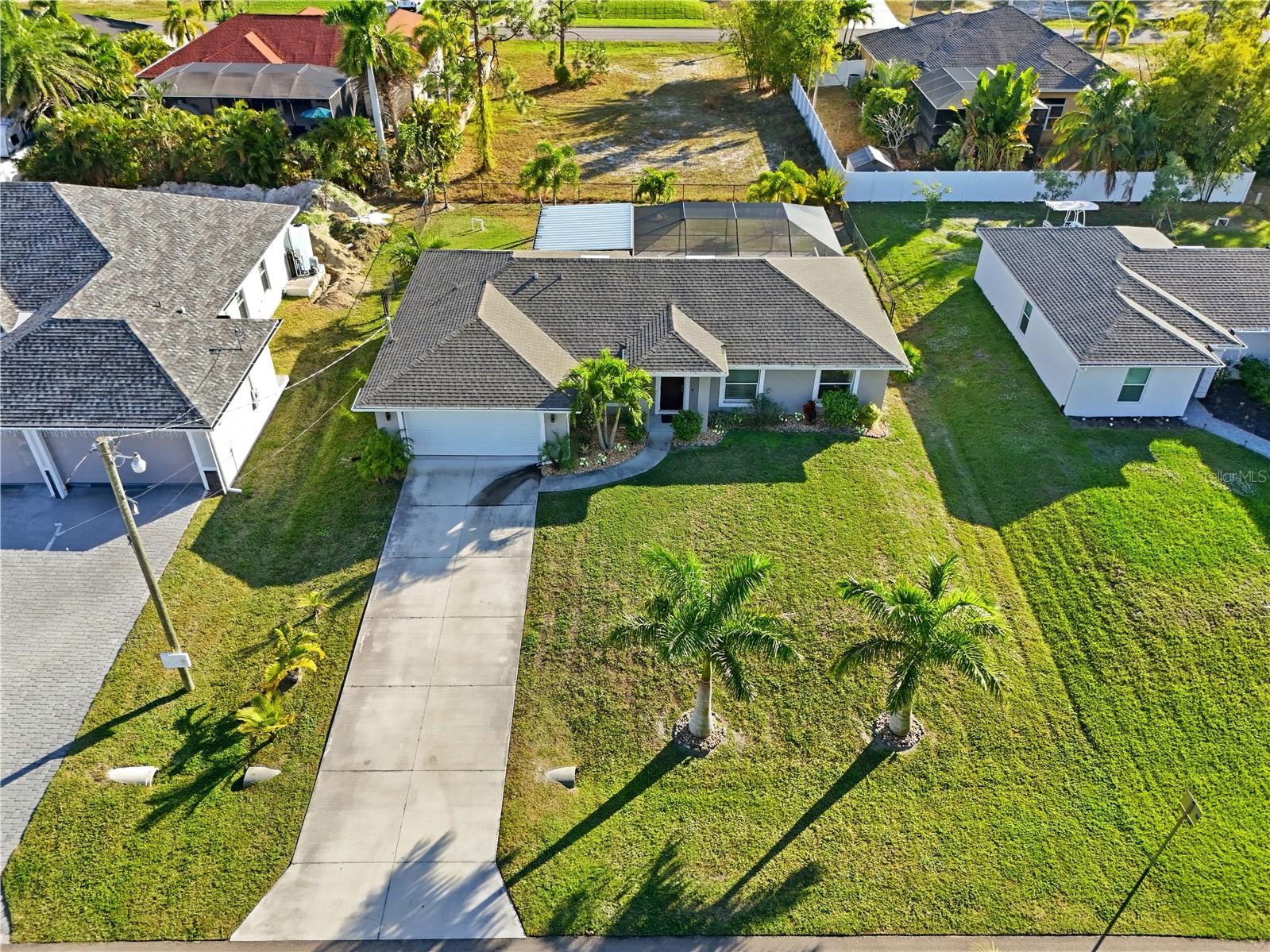 2714 NW 22ND TER, CAPE CORAL, FL — photo 2