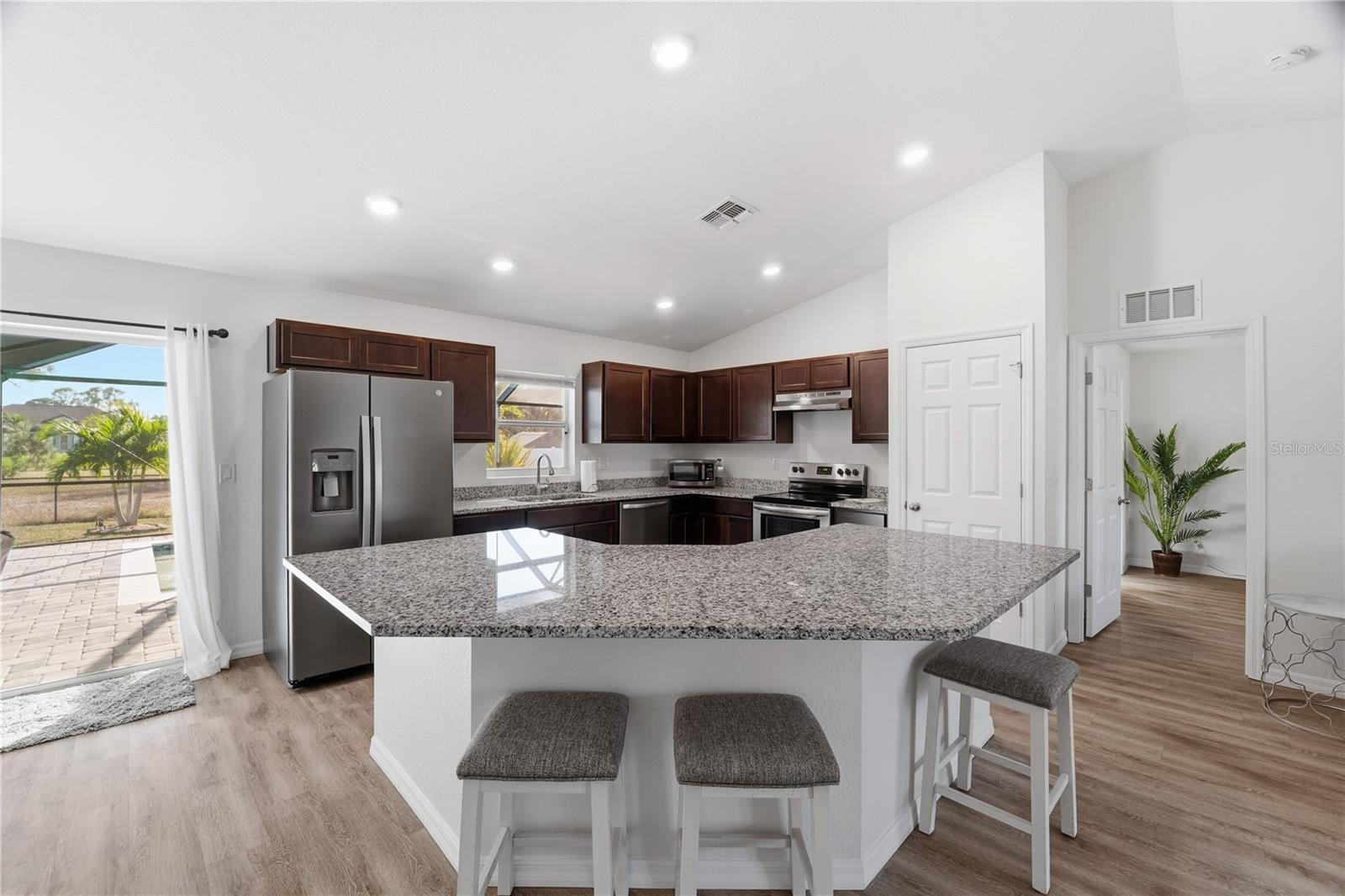 2714 NW 22ND TER, CAPE CORAL, FL — photo 14