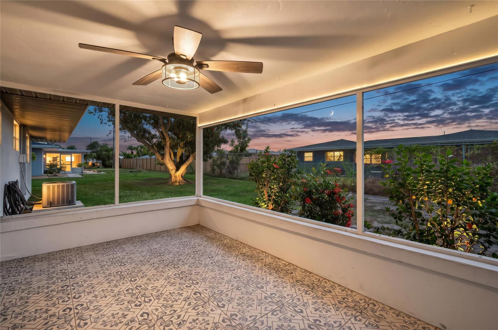 337 COLGAN AVE SE, PORT CHARLOTTE, FL — photo 3