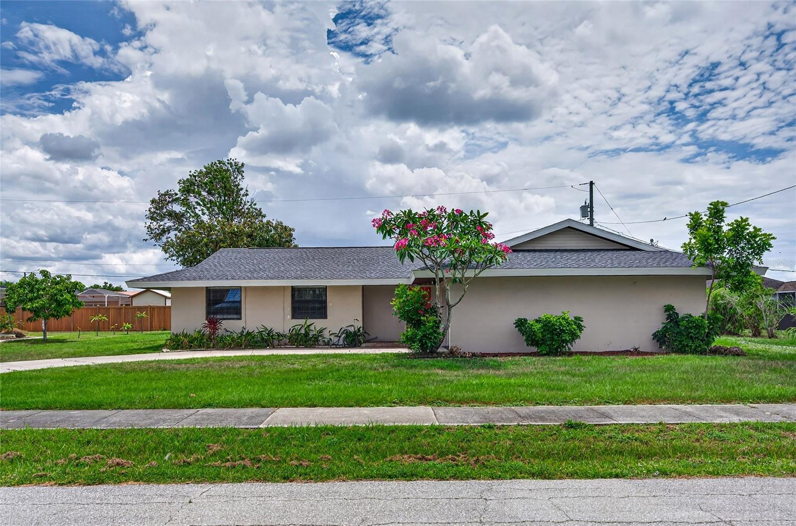 337 COLGAN AVE SE, PORT CHARLOTTE, FL — photo 4