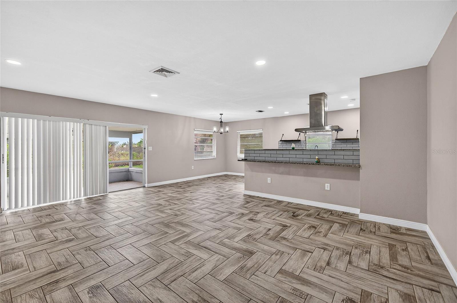337 COLGAN AVE SE, PORT CHARLOTTE, FL — photo 11