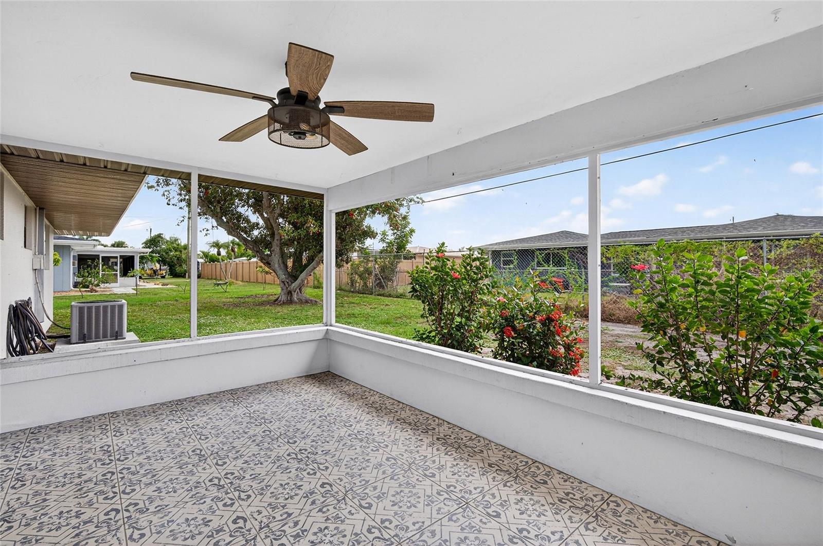 337 COLGAN AVE SE, PORT CHARLOTTE, FL — photo 33