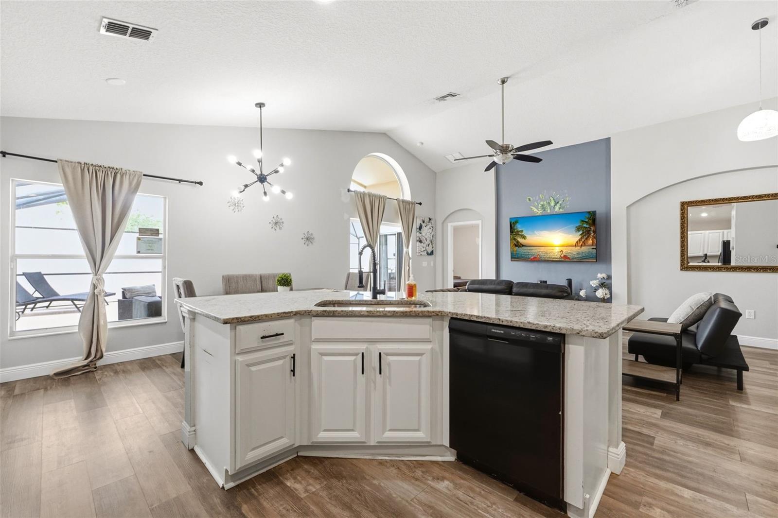 4715 CUMBRIAN LAKES DR, KISSIMMEE, FL — photo 16