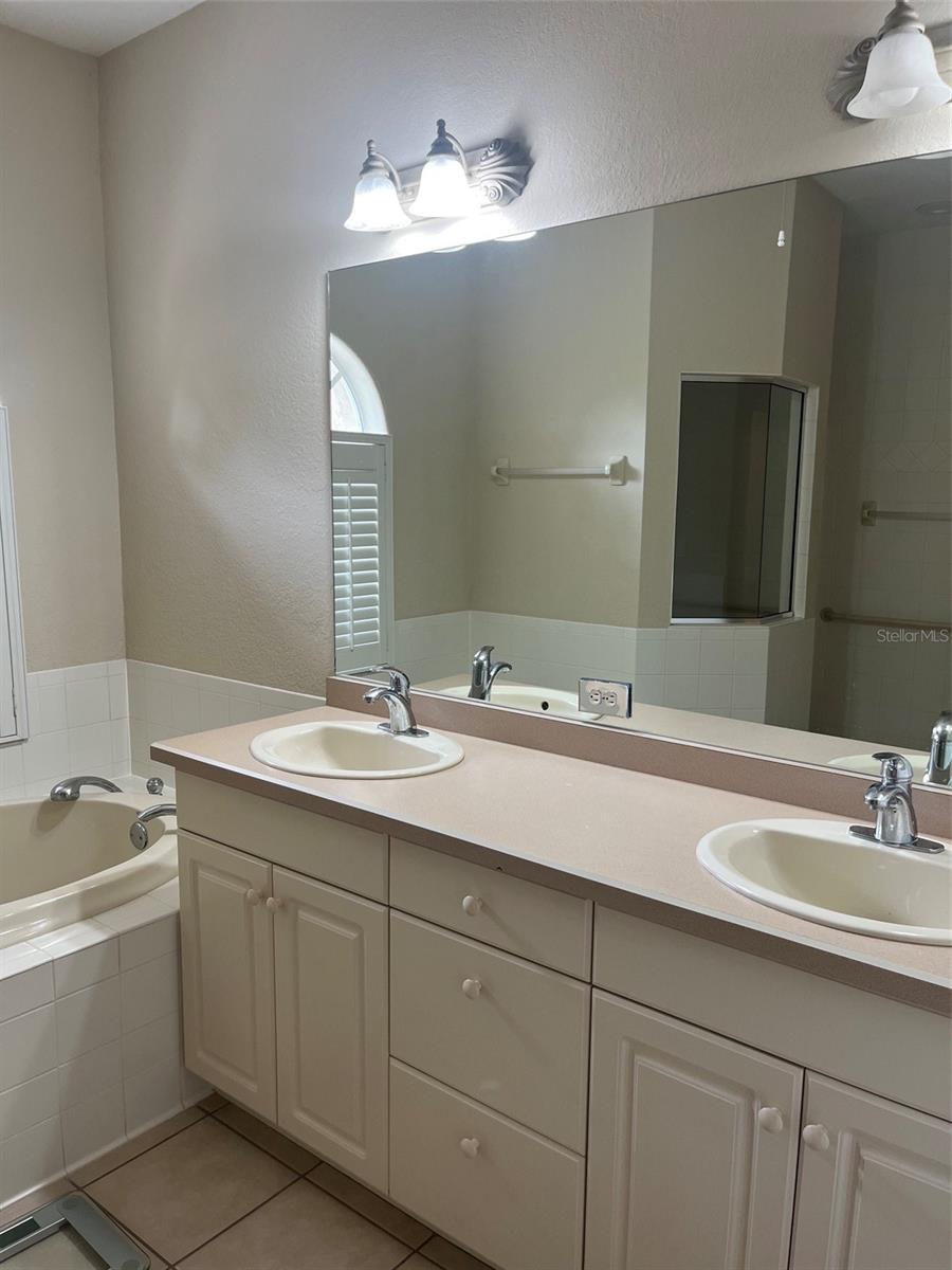174 GRAND OAK CIR, VENICE, FL — photo 22