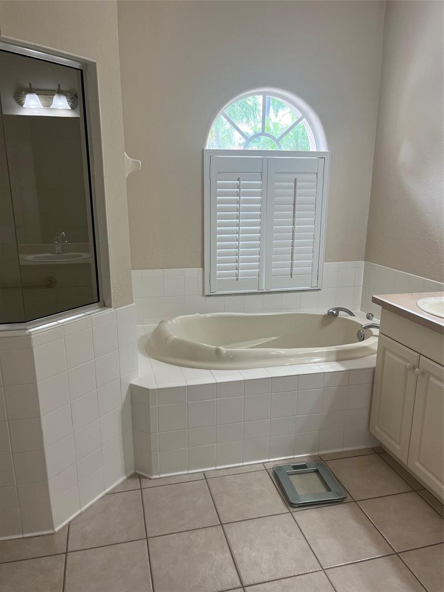 174 GRAND OAK CIR, VENICE, FL — photo 23