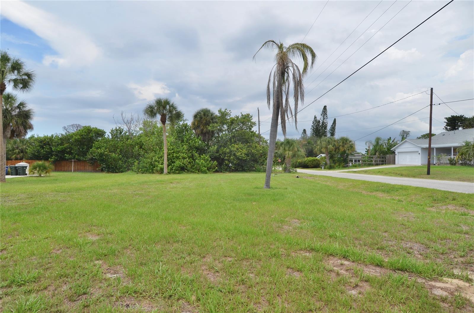610 COQUINA CT, NOKOMIS, FL — photo 2